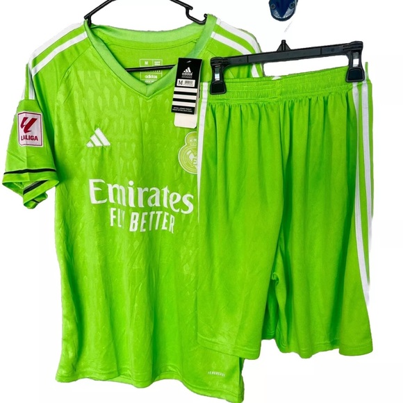 NWT- Adidas Real Madrid jersey set size medium Green - Picture 6 of 12